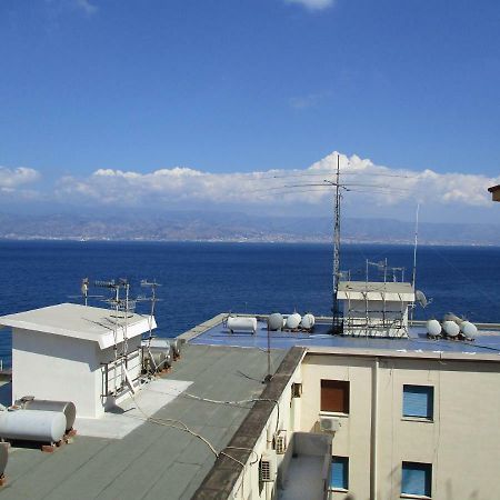 Fatamorganamessina Buitenkant foto